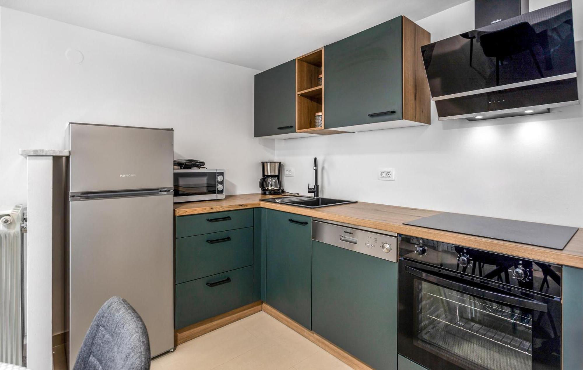 Gorgeous Apartment In Brsec With Kitchen Экстерьер фото